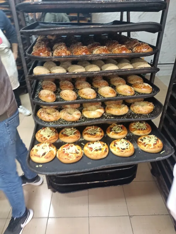 Akat Ekmek & Patiseri
