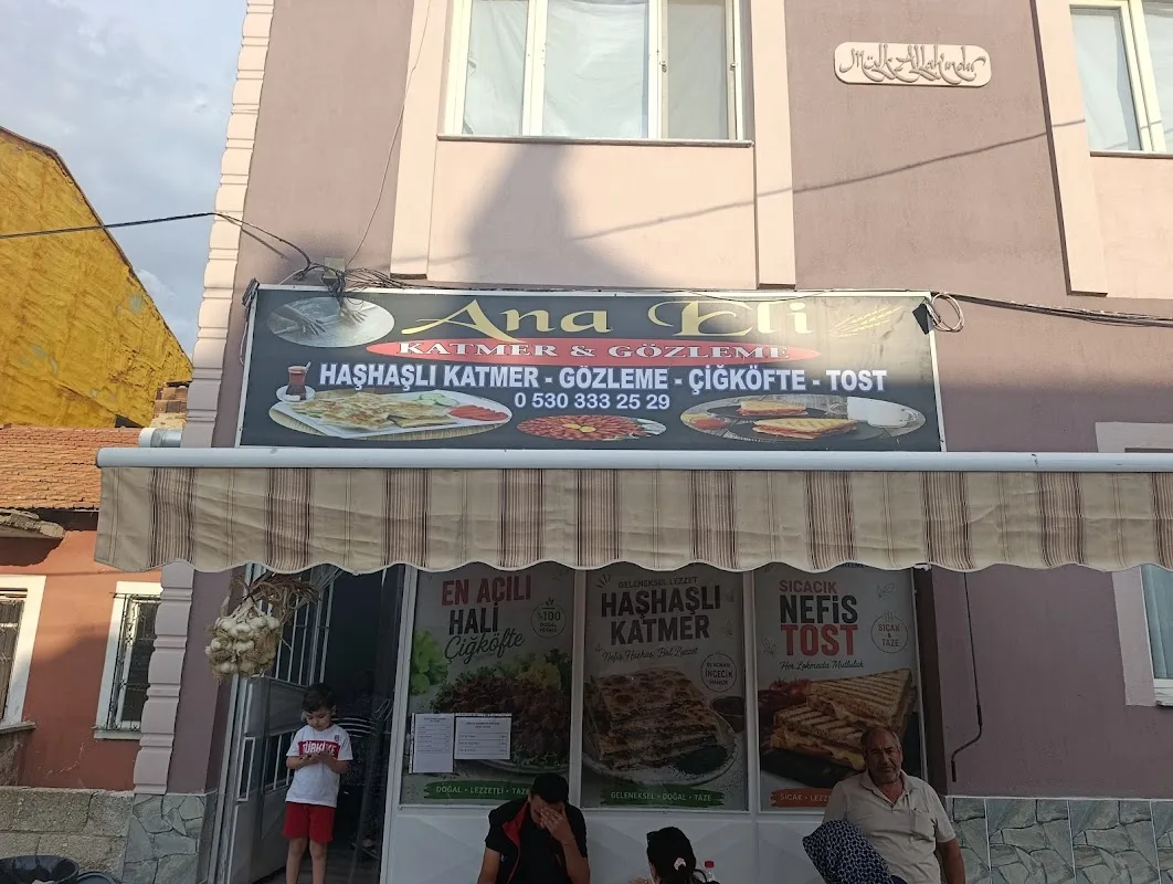 Ana eli katmer gözleme çiğköfte tost
