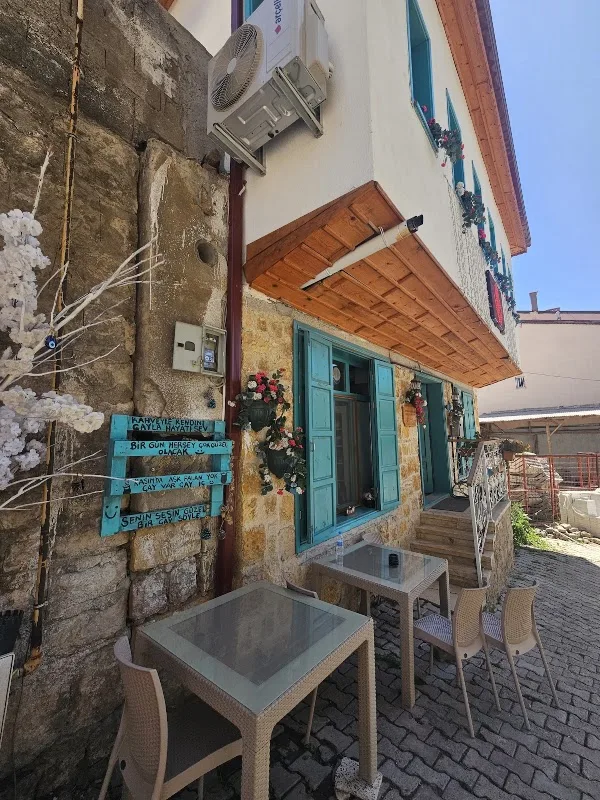 SARDUNYA CAFE