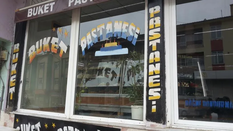 Buket Pastanesi