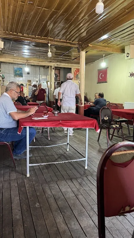 Seçilmiş Kıraathanesi