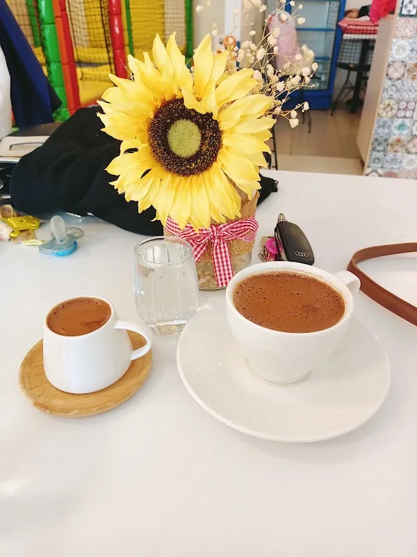 Two Mom's Oyun Evi & Cafe