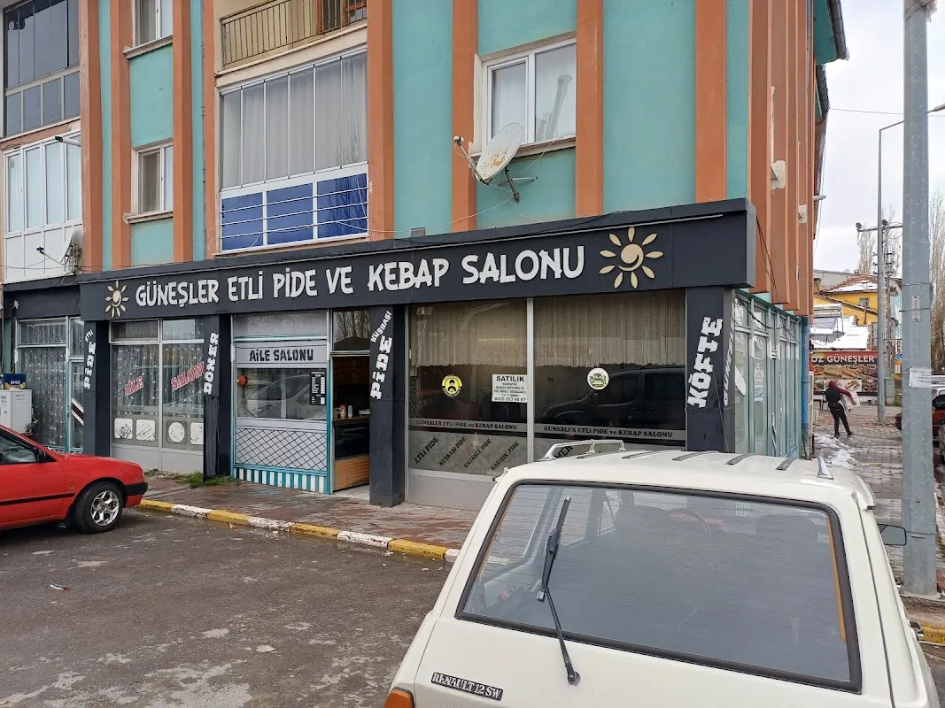 Ulaş Etli Ekmek-Güneşler