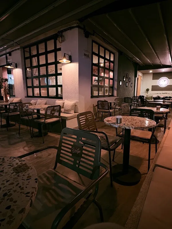 Cafe Wolly's