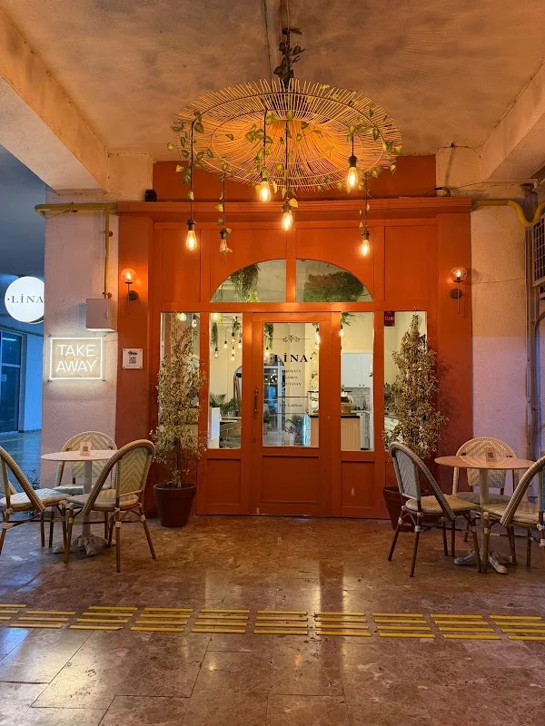Lina Chocolate & Cafe