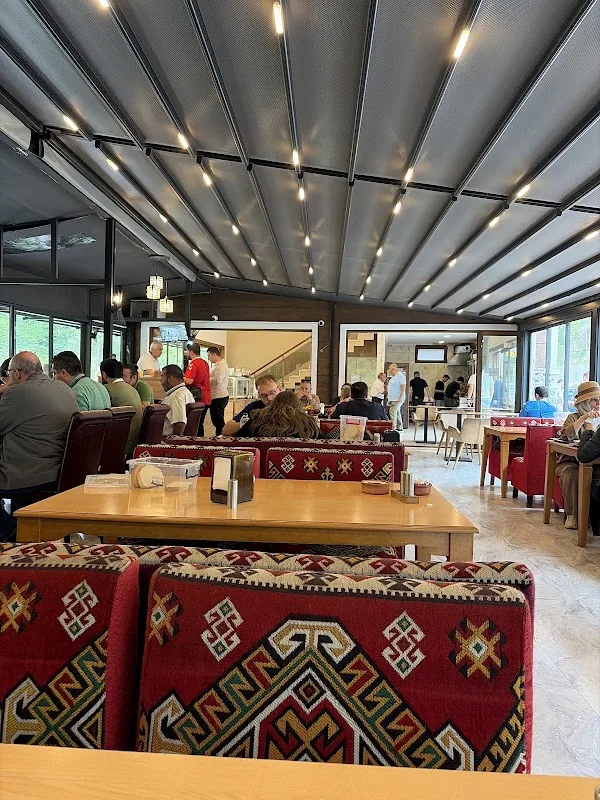Karayemis cafe