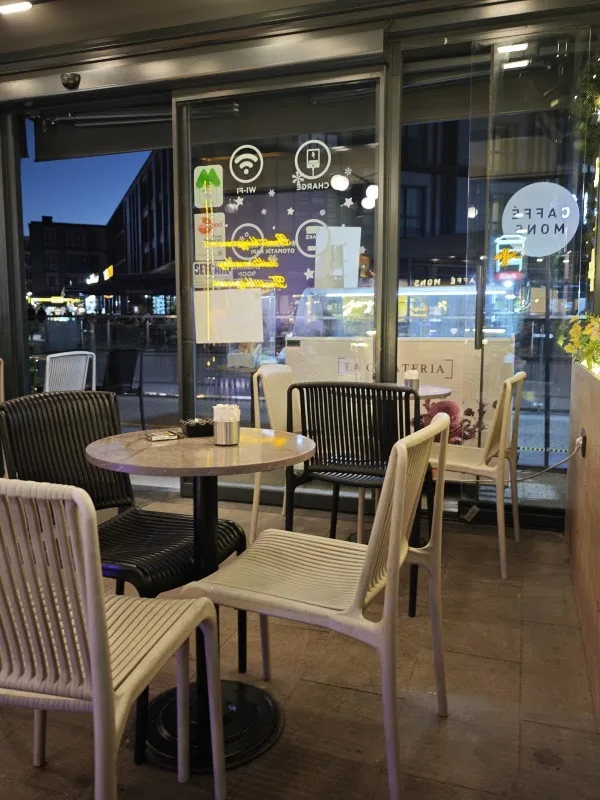 CAFFÉ MONS