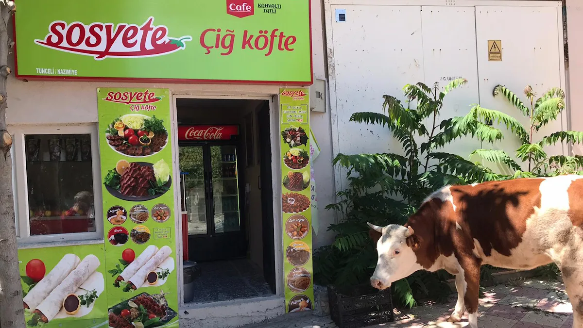 Sosyete Çiğ Köfte