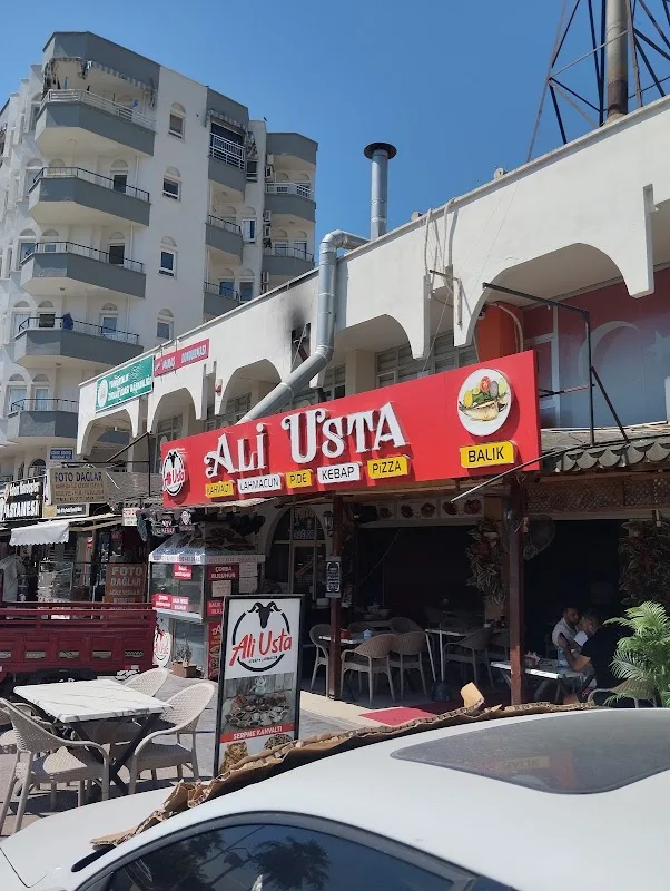 Yumurtalık kebap lahmacun pide fırın