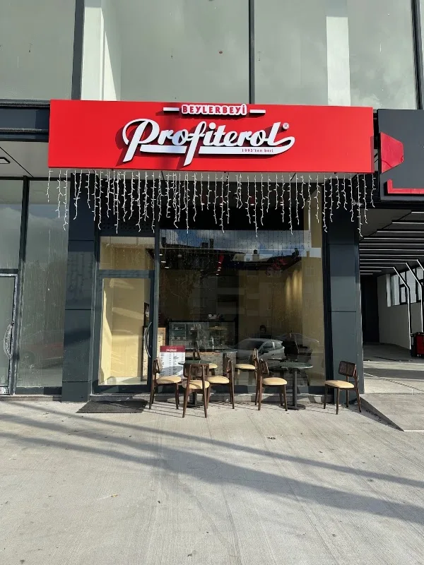 Beylerbeyi Profiterol Cafe Halkalı