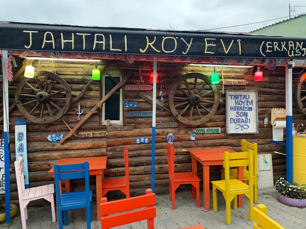 Tahtalı köy evi kokoreç sucuk köfte