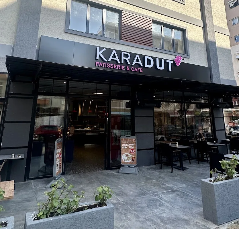 Karadut Patisserie & Cafe