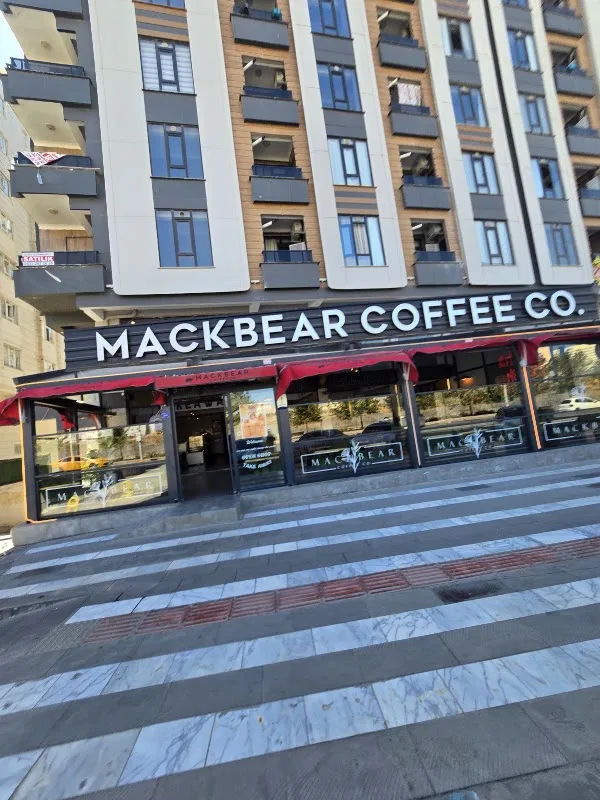 Mackbear coffee Co. Kanalboyu