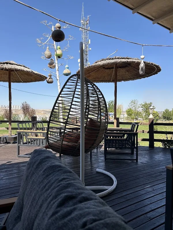 Esinti Bistro Kafe