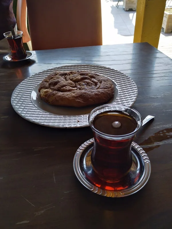 Akmonya Cafe & Restaurant