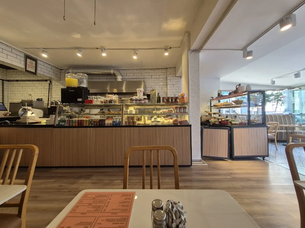 3'te 3 Cafe - Kahvaltı,Sandvic,Pizza