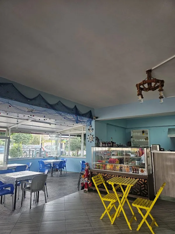 Yakamoz Cafe
