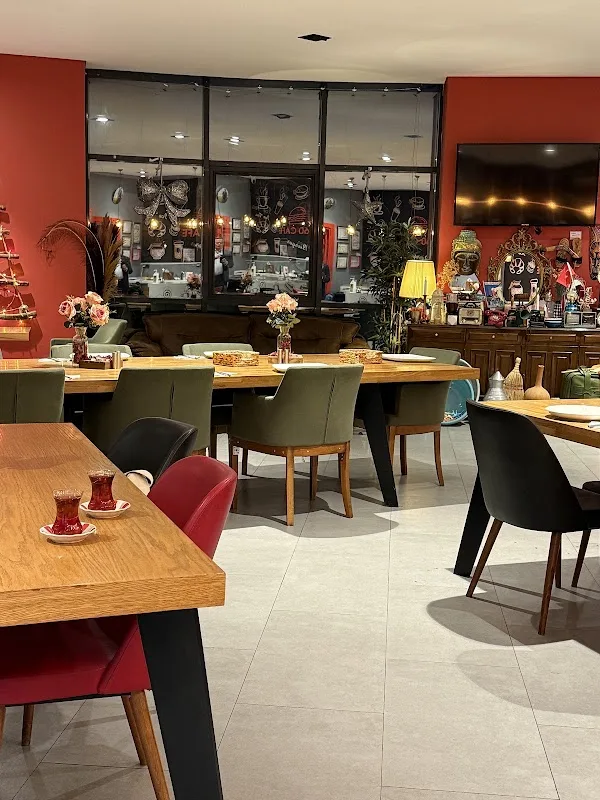 Cafe 360 Lounge