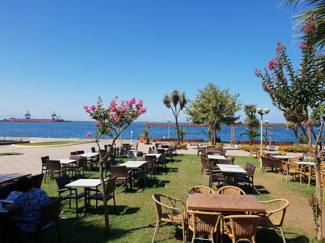 Kahverengi Cafe & Restaurant