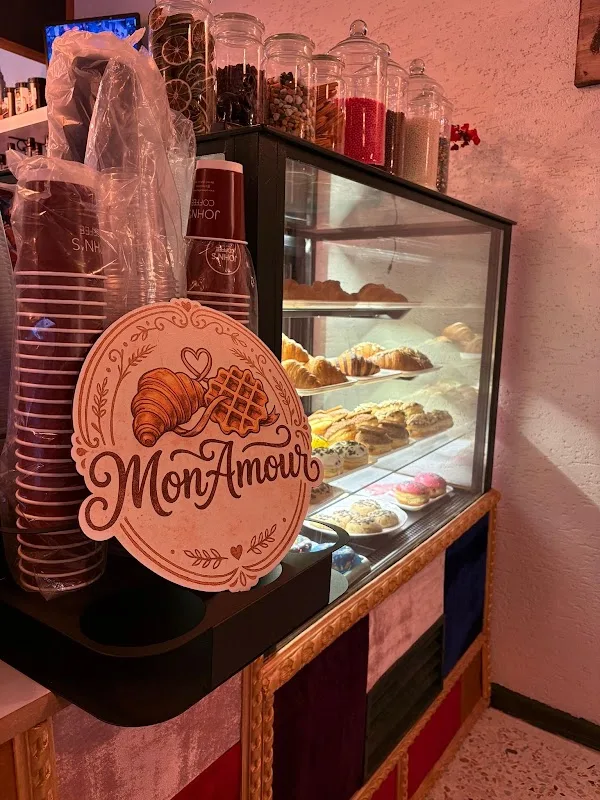 Mon Amour Croissant & Waffle Cafe
