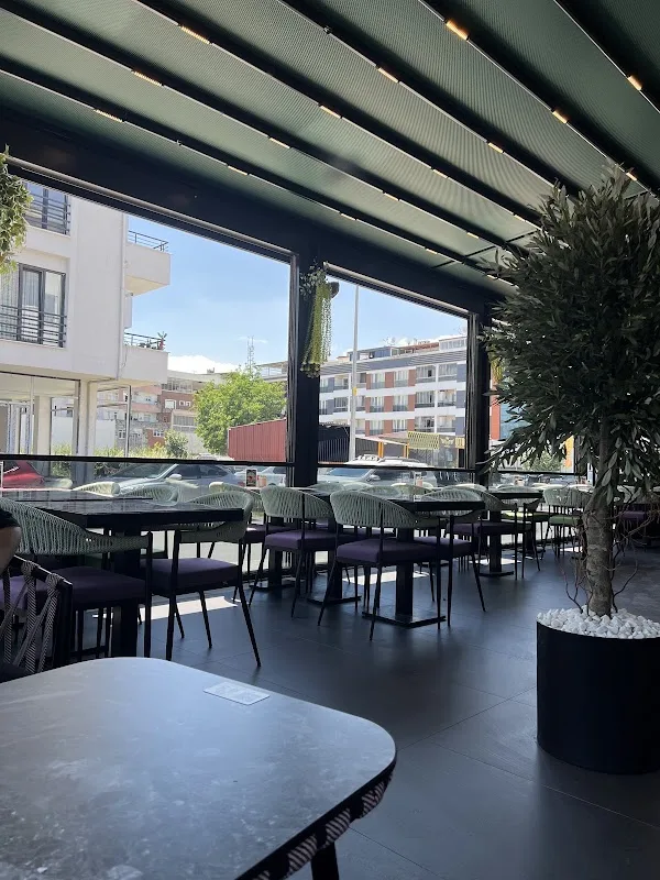 Milla cafe patisserie