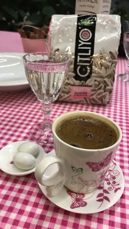 CAFE IN