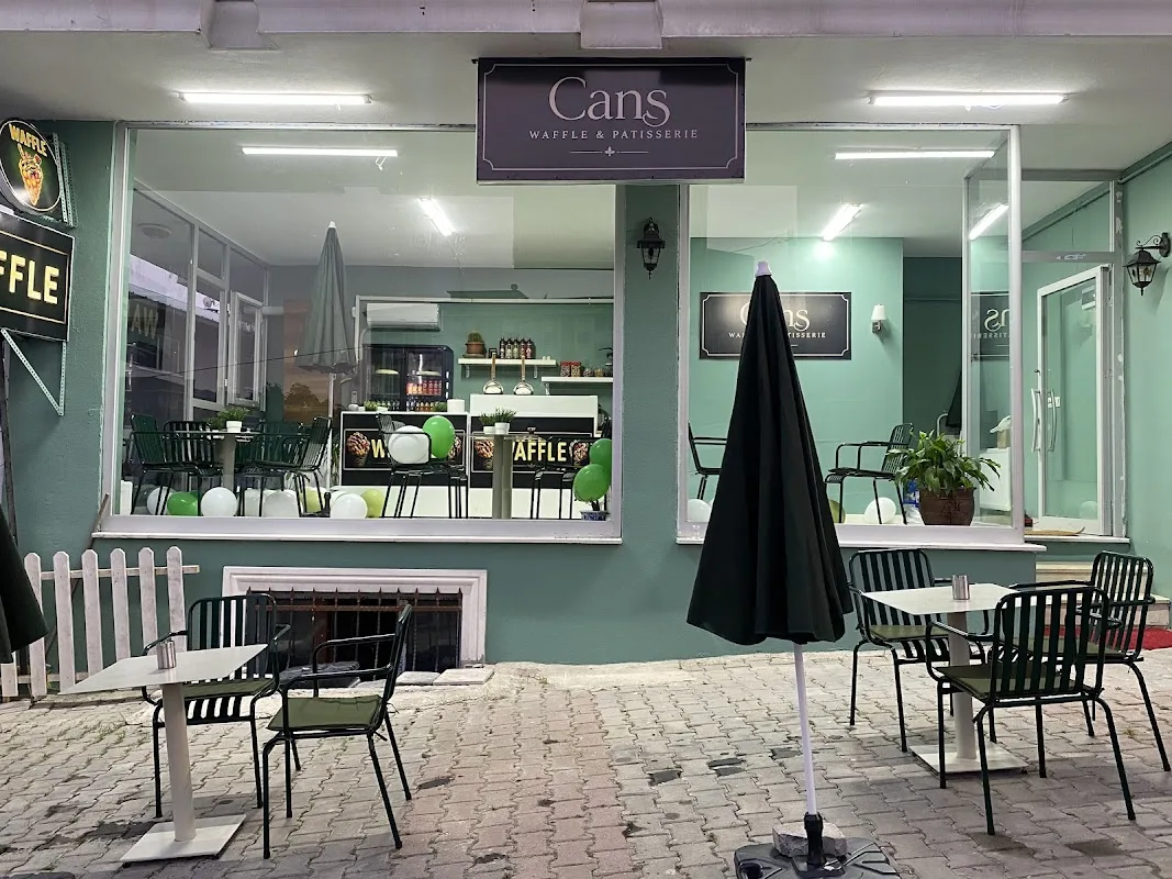 Cans Waffle & Patisserie