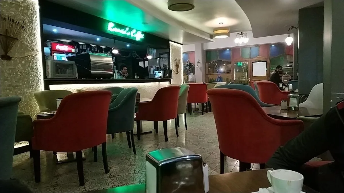 Romeos Cafe