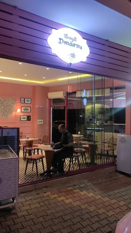 ÜTOPYA KAFE KADİRLİ
