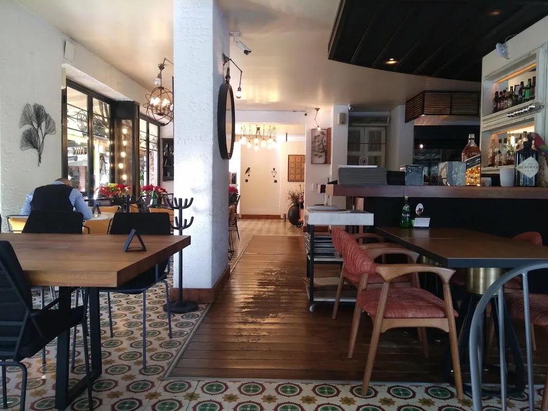 Maki Restoran Uğur Mumcu