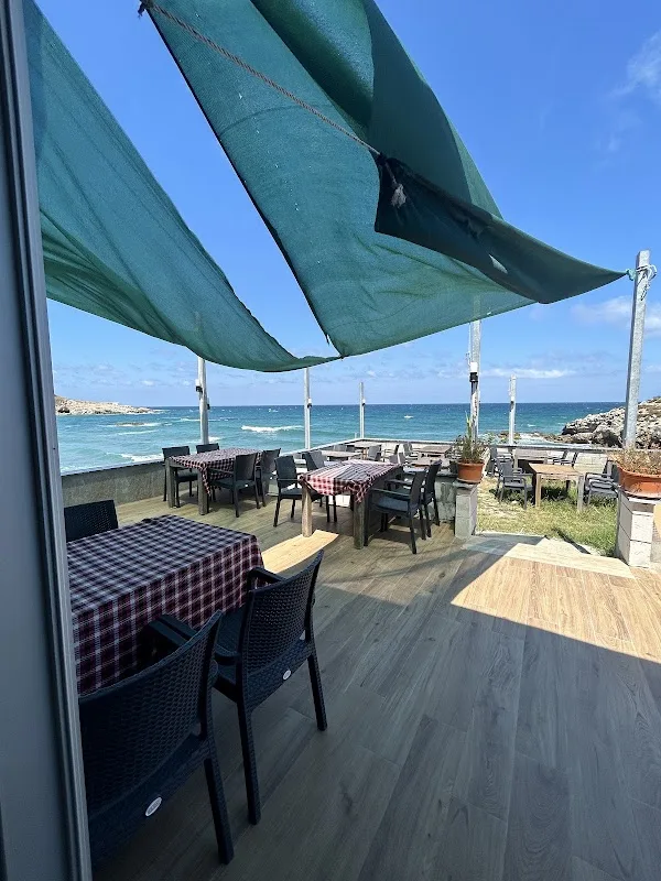 Tiryaki Cafe & Beach