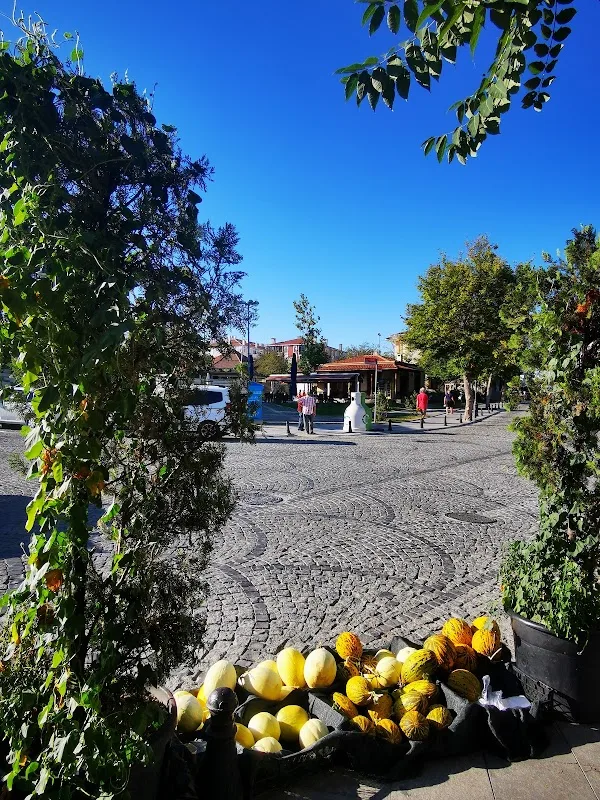 Dostlar Cafe