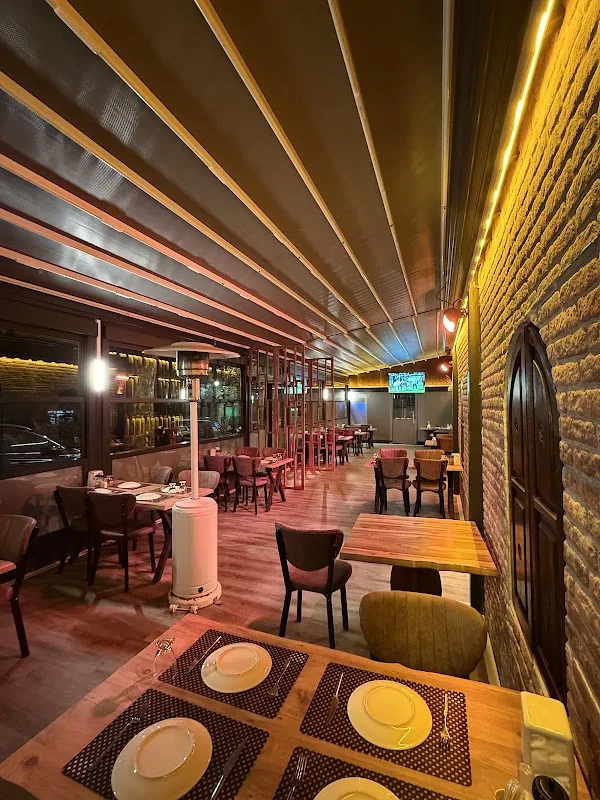 Çinar Cafe & Restoran