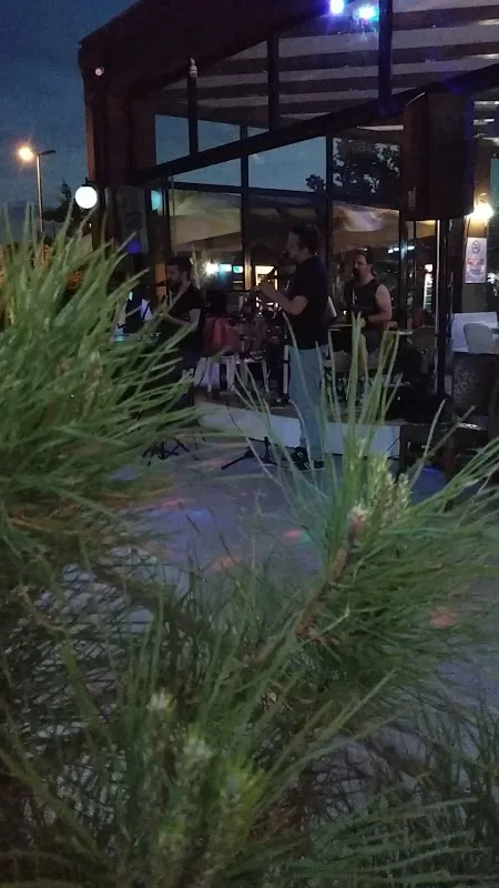 Paris Restaurant