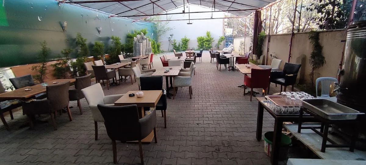 Dostlar Cafe