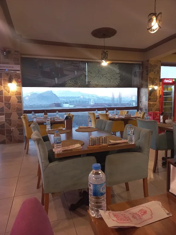 Saraçoğlu kanatçı Yusuf& Kebap