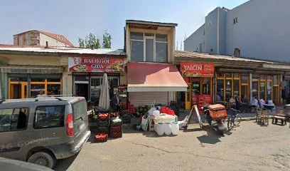 Isa Usta'nin Yeri Yalçin Kebap & Döner