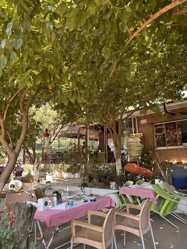 HUZUR KAHVALTI CAFE RESTORAN