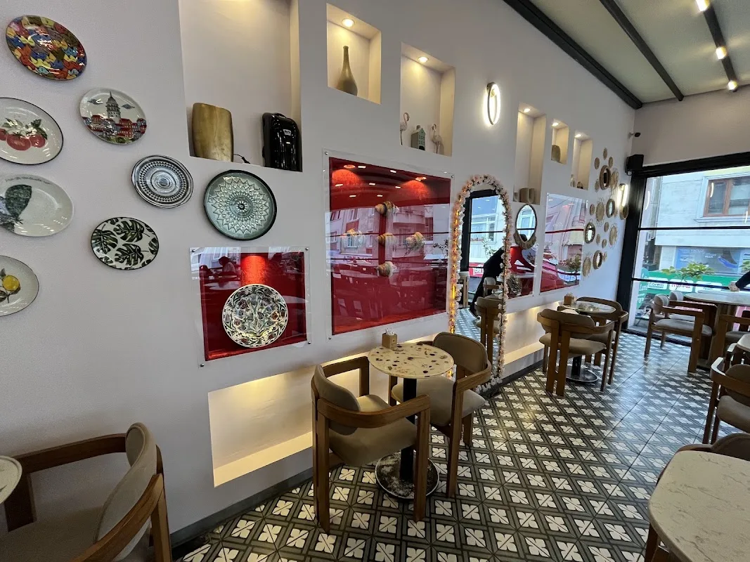 Â La Lune Patisserie - Ümraniye (Kruvasan & Kahve)