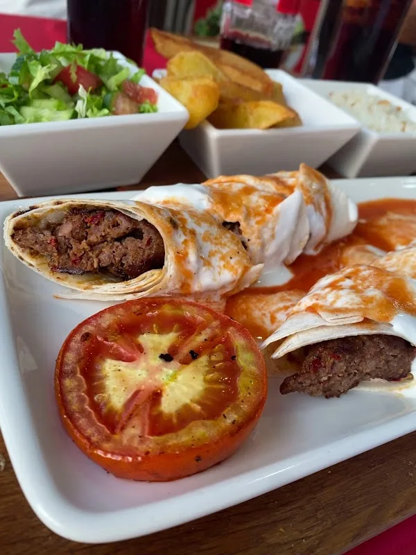 4 Brothers Dedem K. Restaurant