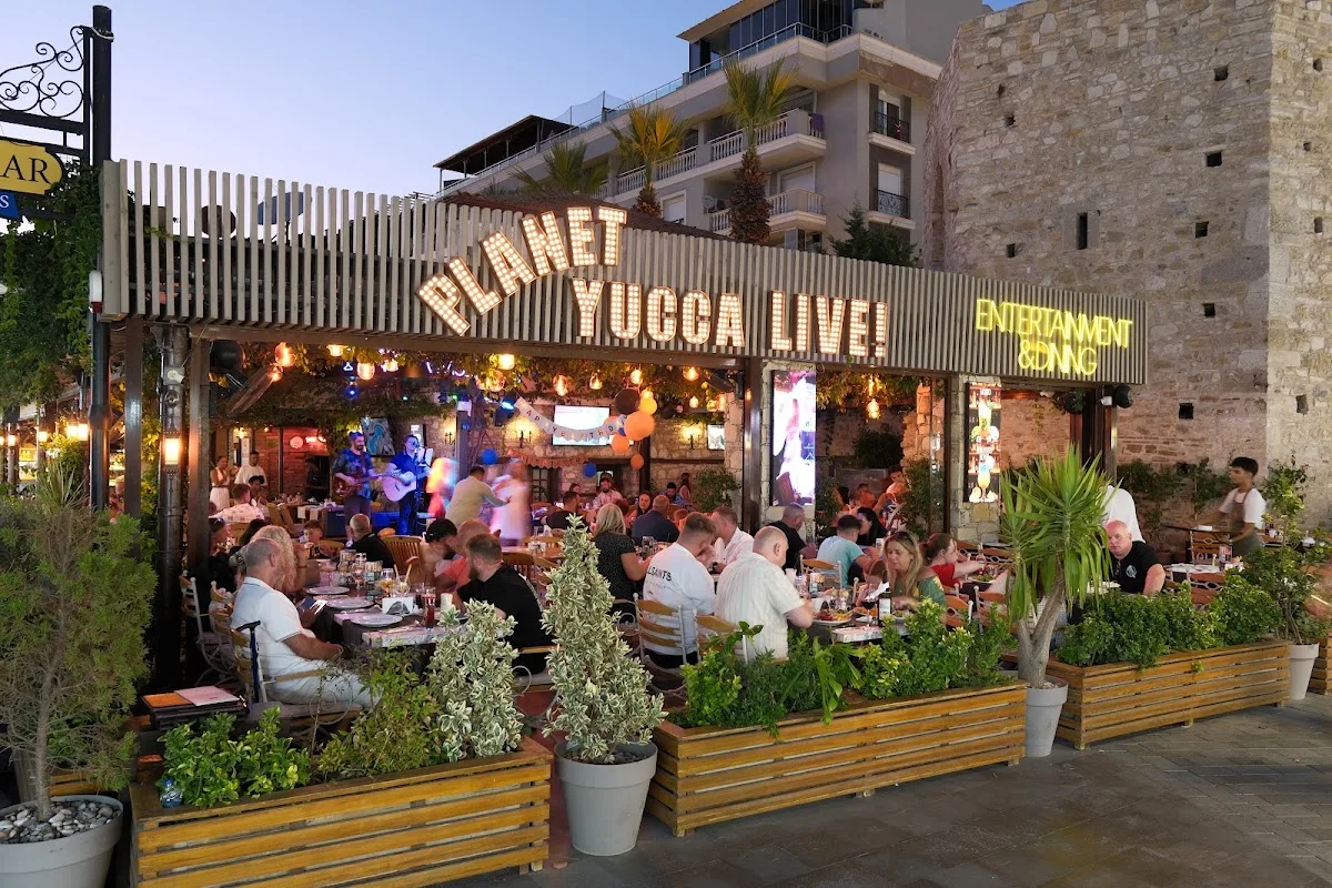 Planet Yucca Live Kusadasi Restaurant "entertainment & dining"