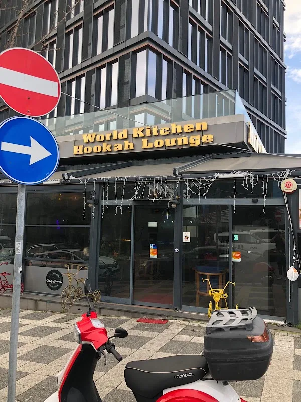 Holy Garden Lounge