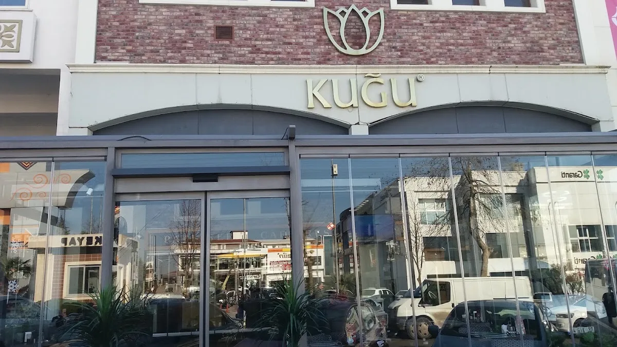 Kuğu Pastaneleri