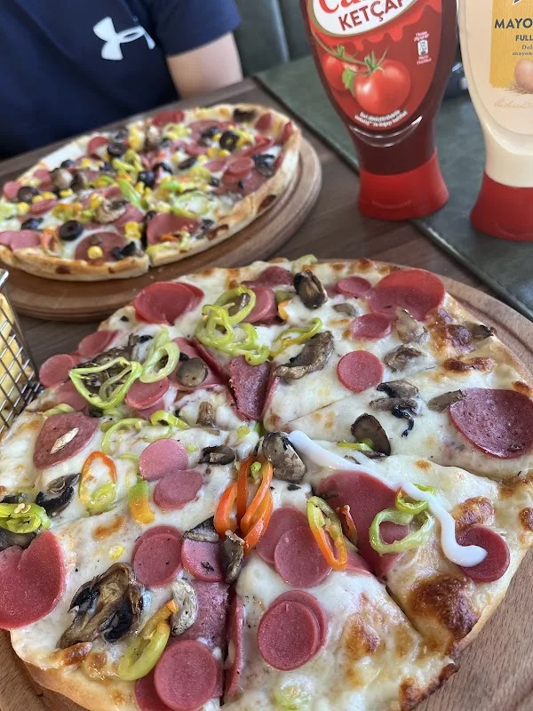 Pizza Tomato Adilcevaz