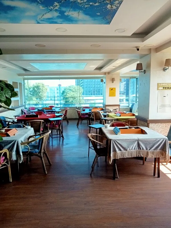 Unbeyaz Cafe & Restaurant