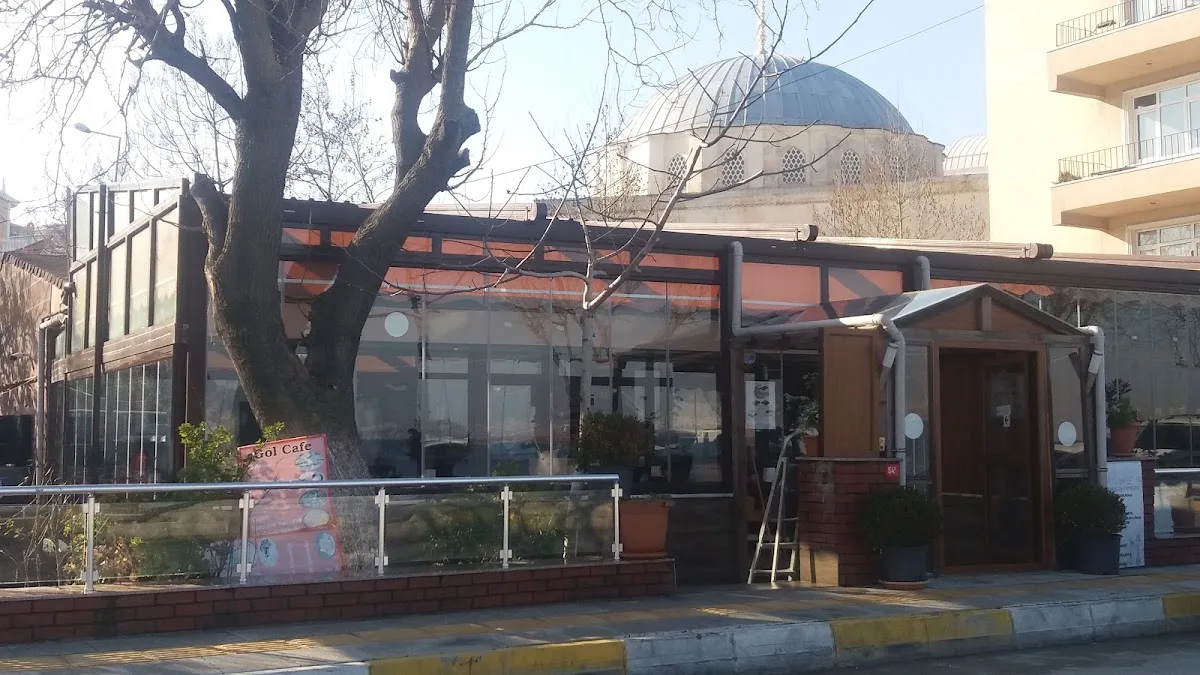 Göl Cafe