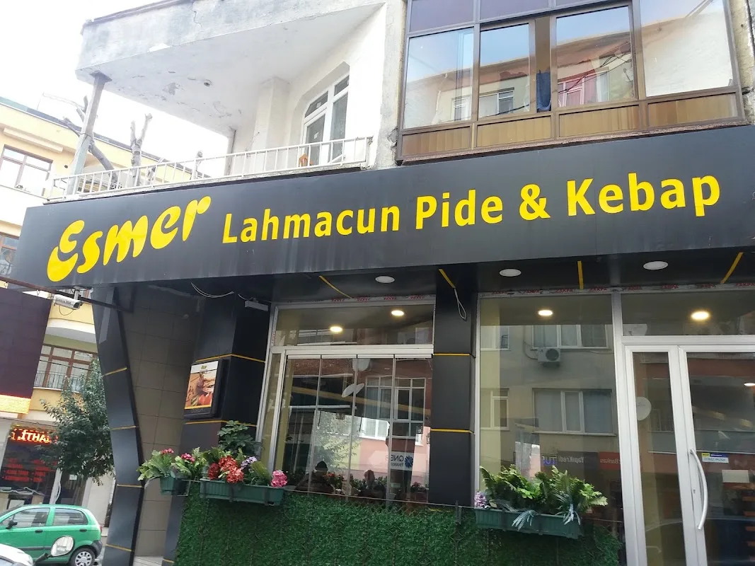 Esmer Lahmacun Pide & Kebab