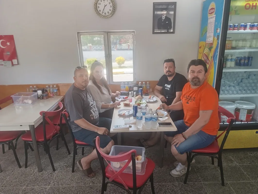 KÖFTECİ ÖZGÜR