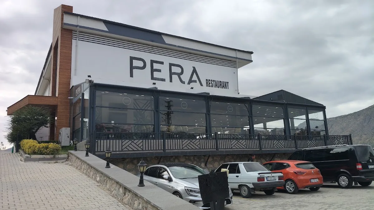 Pera Cafe & Restaurant