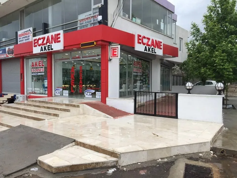 Akel Eczanesi